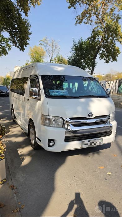 Toyota hiase тойота