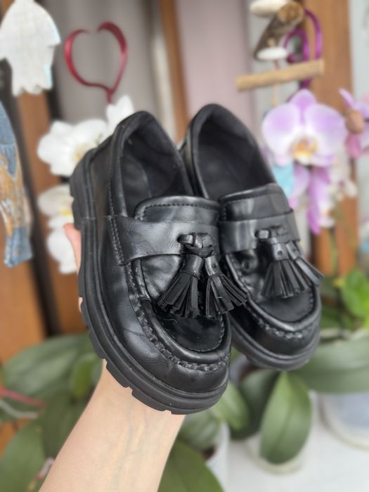 Pantofi negri zara