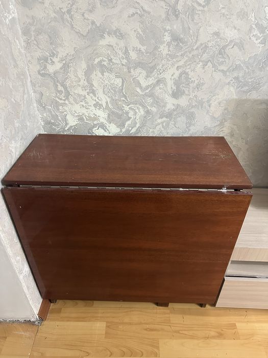 Продам стол-книжку
