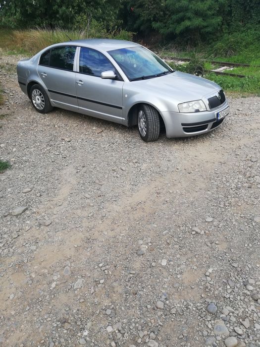 Vând Skoda superb