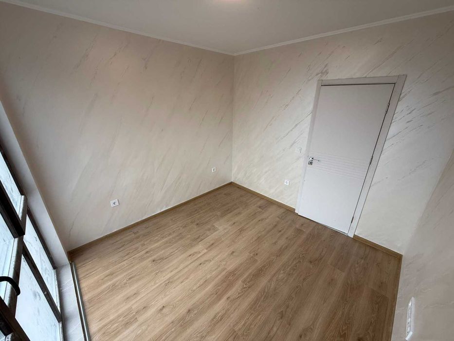 Продава се Тристаен апартамент в Варна, Възраждане 3 - 108 кв.м за 638 €/кв.м - Снимка #9