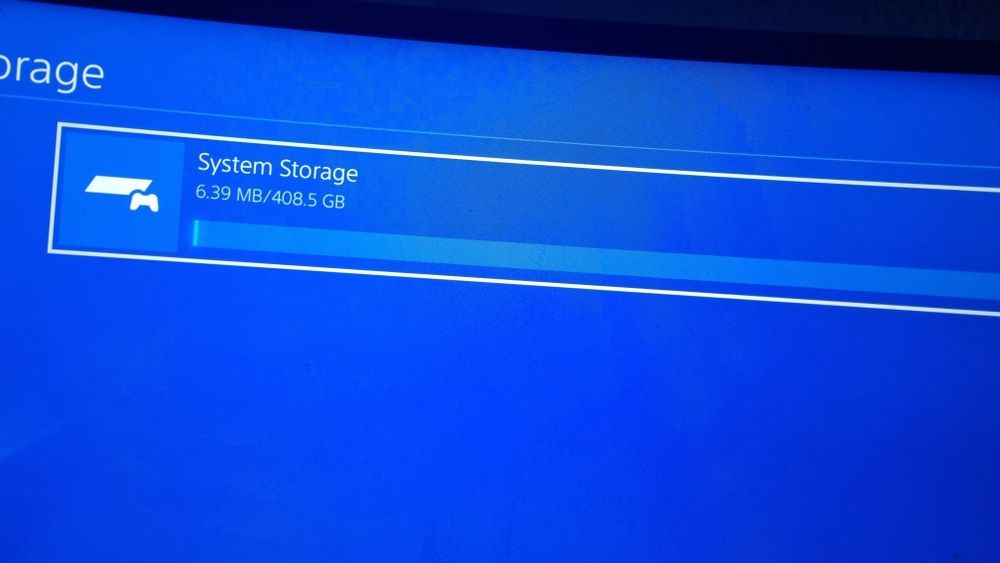 Consola ps4 500gb 2 manete soft 11.50