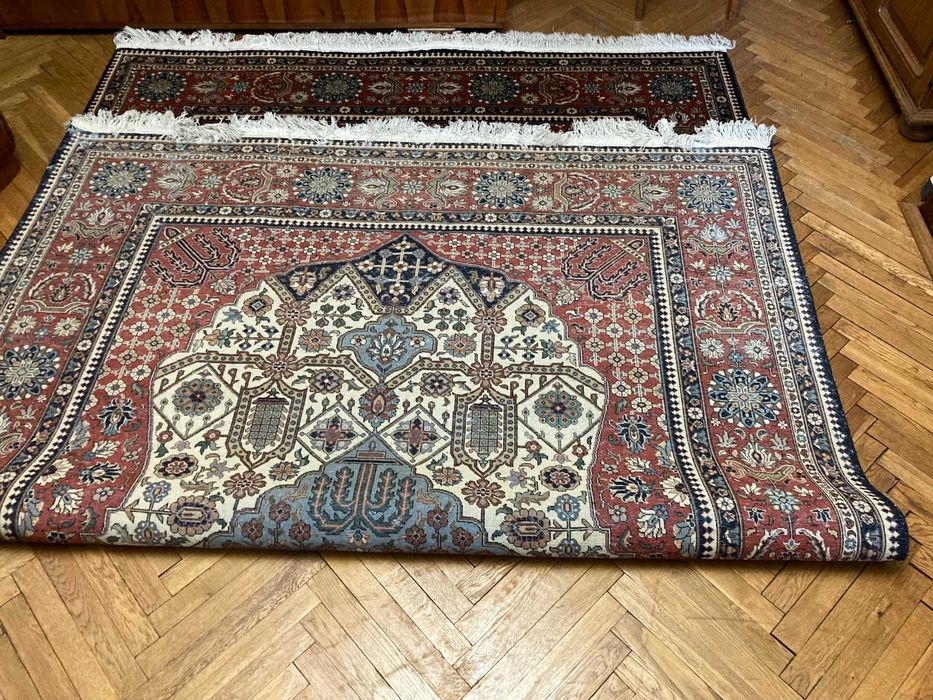 De vanzare covor persan 2x3 m țesut manual  din lână naturală 100%