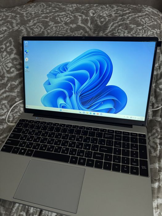 Ноутбук HYDRA новый