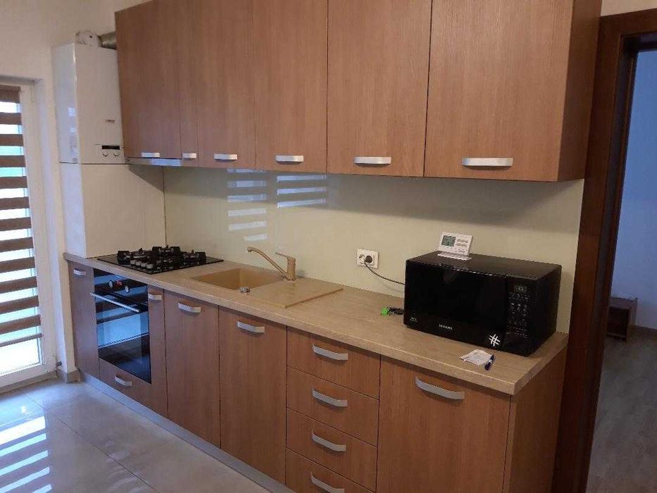 Inchiriez apartament 2 camere in Apahida zona Pietroasa