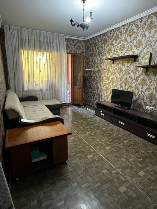 Продаю свою 1в2/4/4 Феруза массив, ориентир ЭКО базар, ТЦ АТЛАС