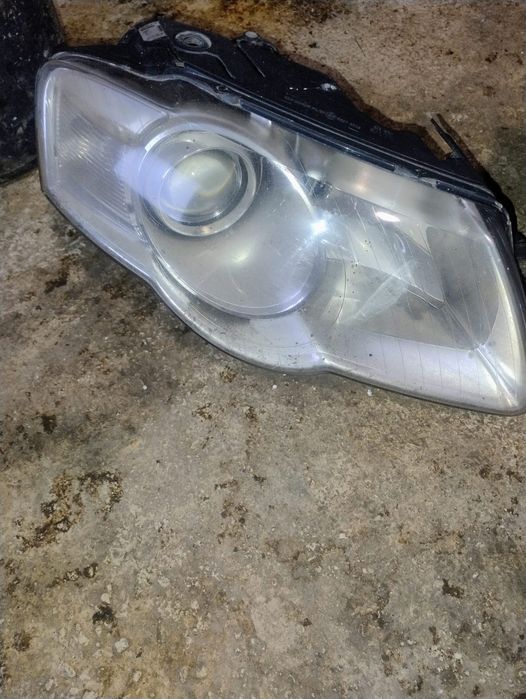 Vând faruri VW Passat B 6