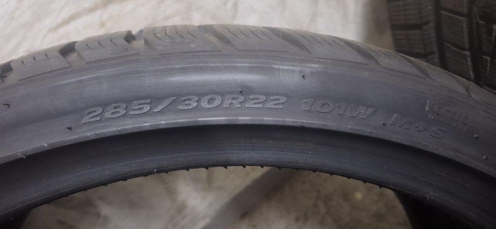 285 30 r22 iarna 7mm Hankook