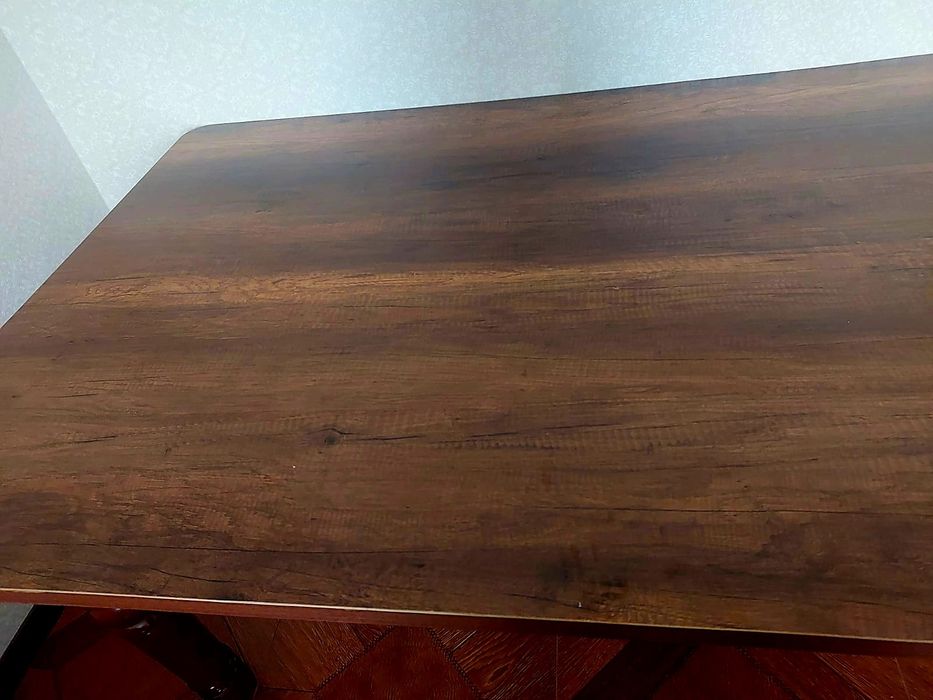 Продам большой стол