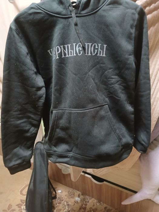 продам худи,кофты не дорого,новые.