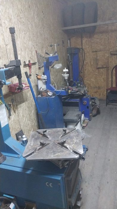 Продам Шиномонтаж с контейнер 12м