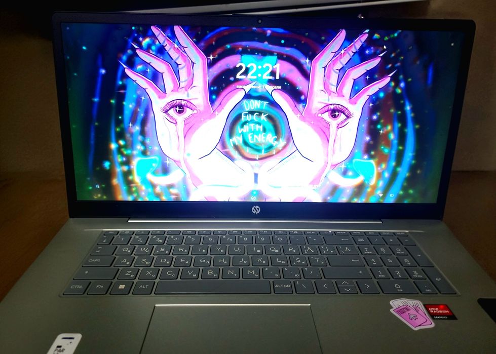 Продам ноутбук HP Laptop 15-fc0xxx
WIN: 757V9SRUI5V
