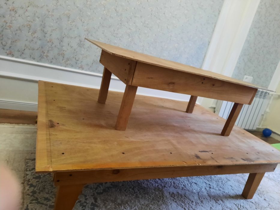 Хомтахта 1 таси 1.05×1.45 м , 2 чиси 1.05×0,60 м