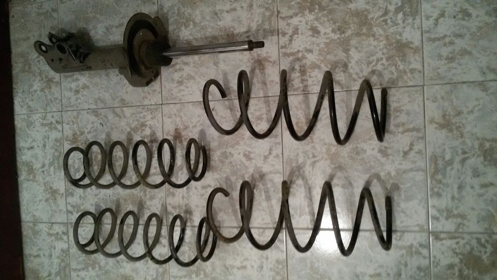 Амортисьори и пружини за Мерцедес В 200