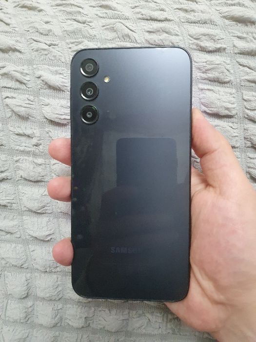 Srochna sotiladi Samsung Galaxy A24 6+6/128GB Black Holati zor ideal