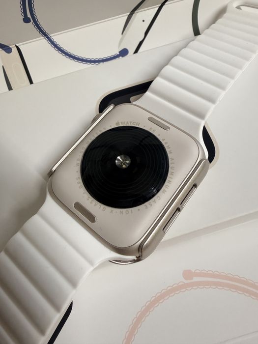 Apple Watch SE (2 generation) 44mm starlight