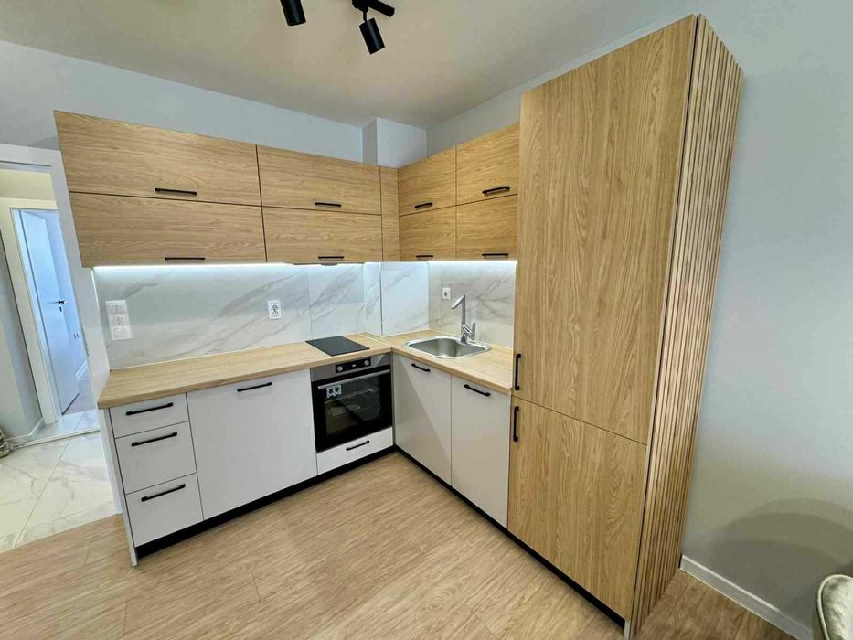 Продава се Двустаен апартамент в Пловдив, Гагарин - 73 кв.м за 1781 €/кв.м - Снимка #2