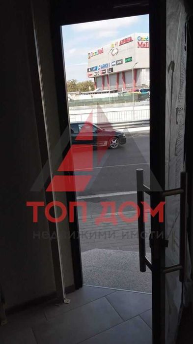 Дава се под наем Магазин в Варна, Автогара - 140 кв.м за 1795 € - Снимка #2
