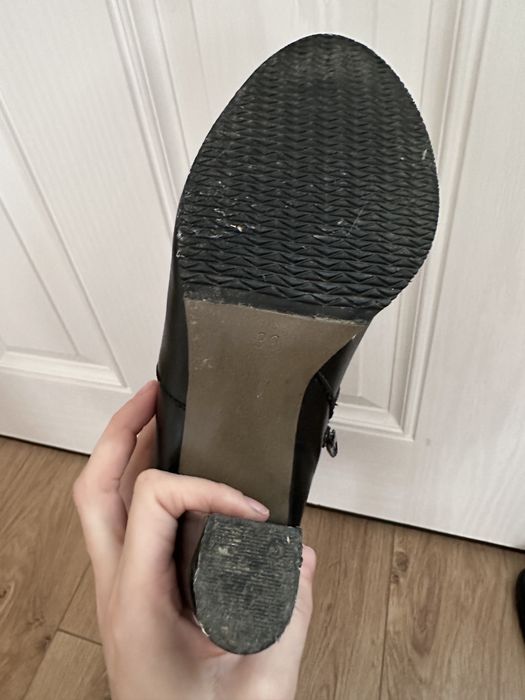 Vand cizme piele negre lungi 39