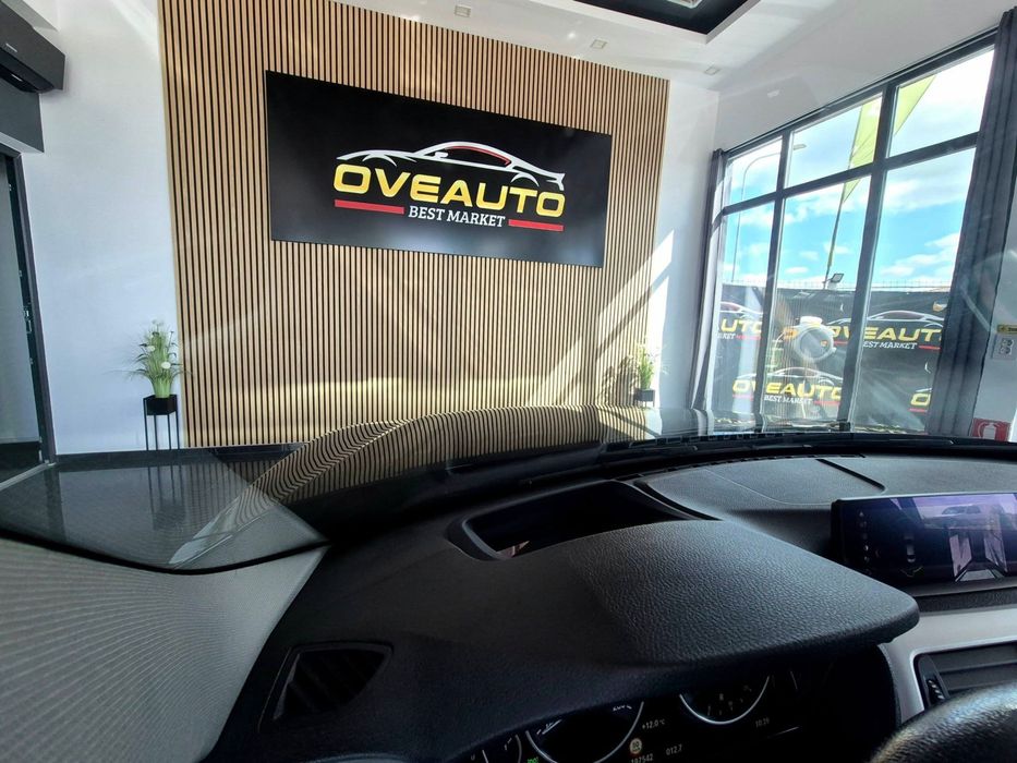 Bmw Seria 3 // An 2018 luna 09 //
360 Camera // Head-Up Display // 
Pret:11.999 Euro