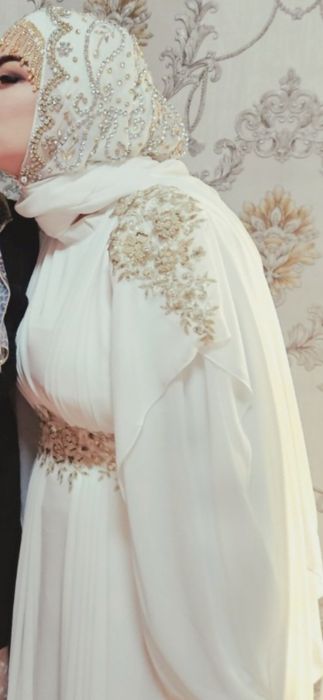 Yangi 1 marta kiyilgan