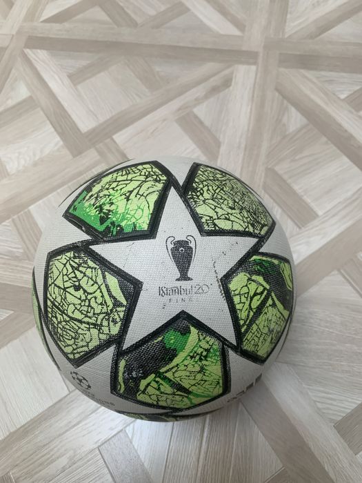 Мяч Champions League