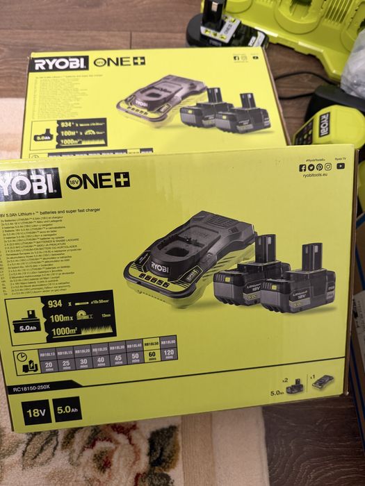 Ryob 2x acumulatori litiu+ de 5.0Ah și încărcător