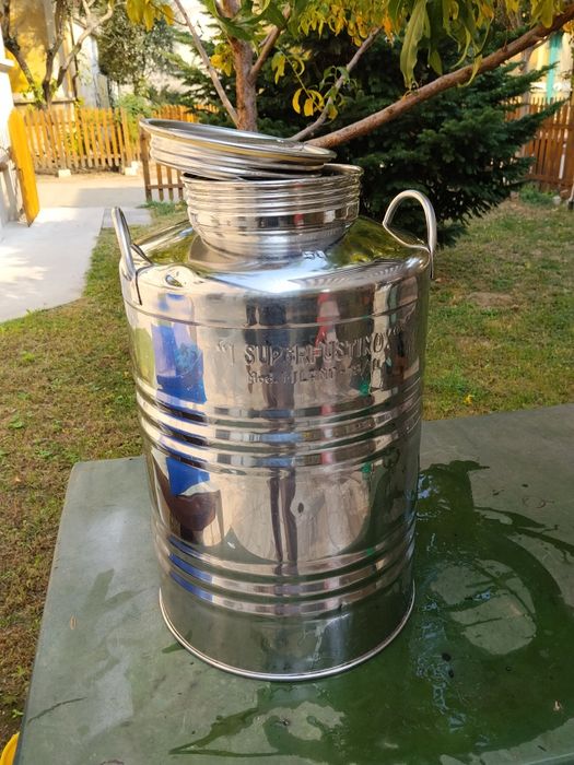 Bidoane inox și butoaie !