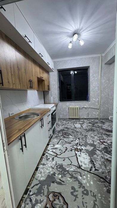 Квартира сотилади 22 мактаб олдидан