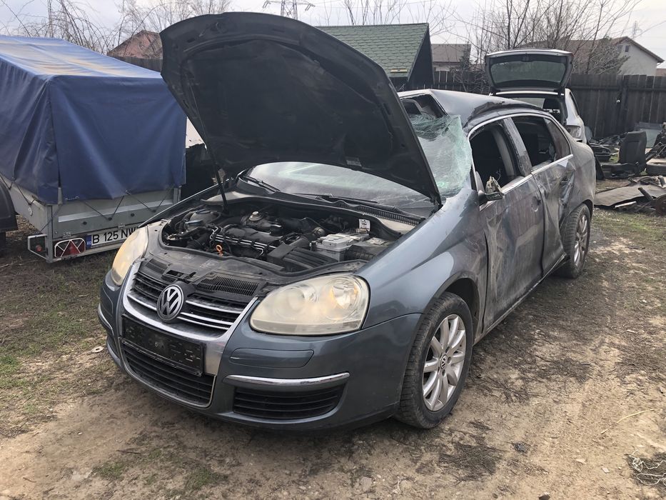 Bara fata Vw Jetta 2006 1.9 BKC 77kw 105cp completa grila