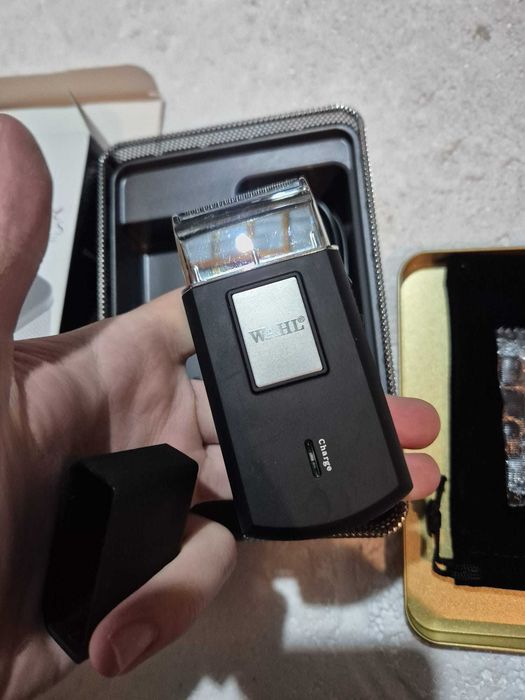 Aparat de Ras Portabil Wahl Travel Shaver