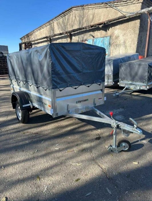 Легковой прицеп спутник