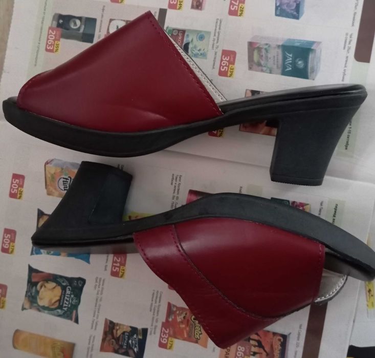 женские сандали нове