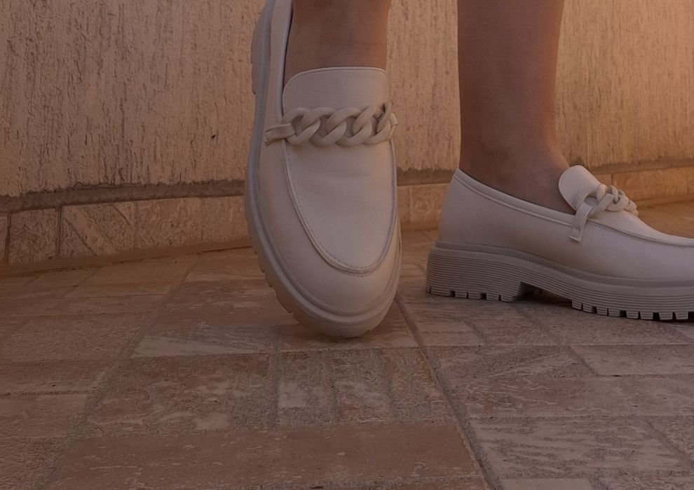 Ниски затворени обувки