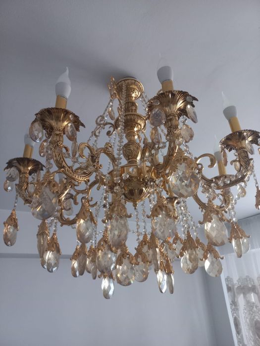 Продам люстру производство Турция.