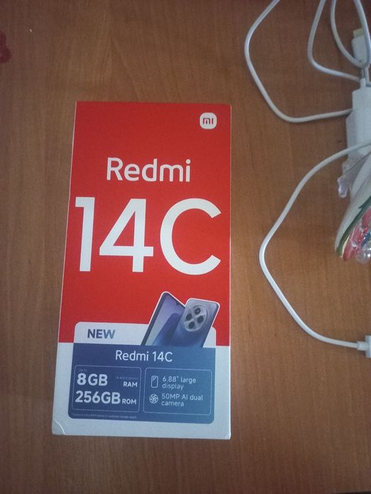 Продам новый телефон