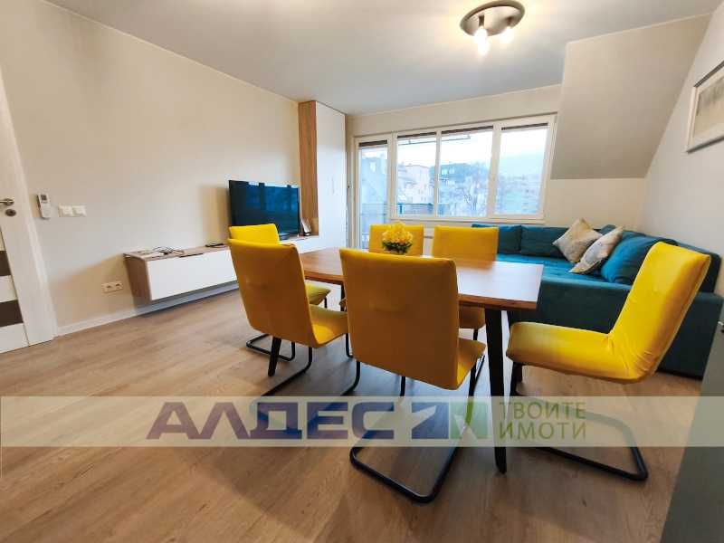 Обзаведен двустаен с паркомясто в Студентски Град!