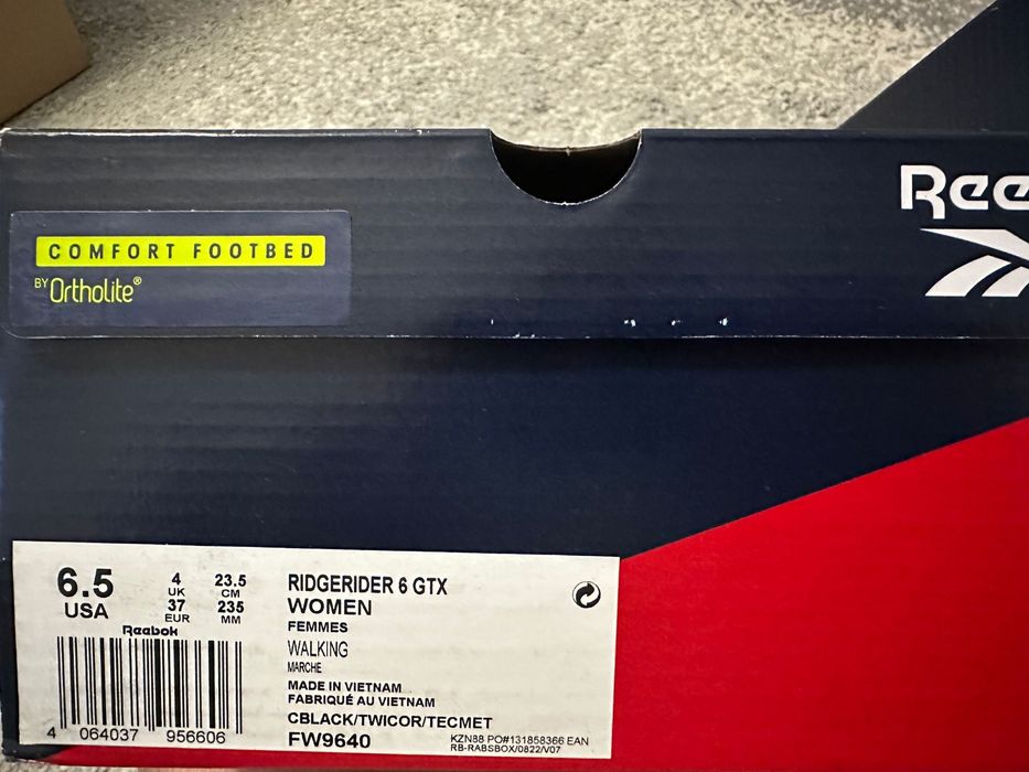 Vand pantofi sport Reebok marime 37