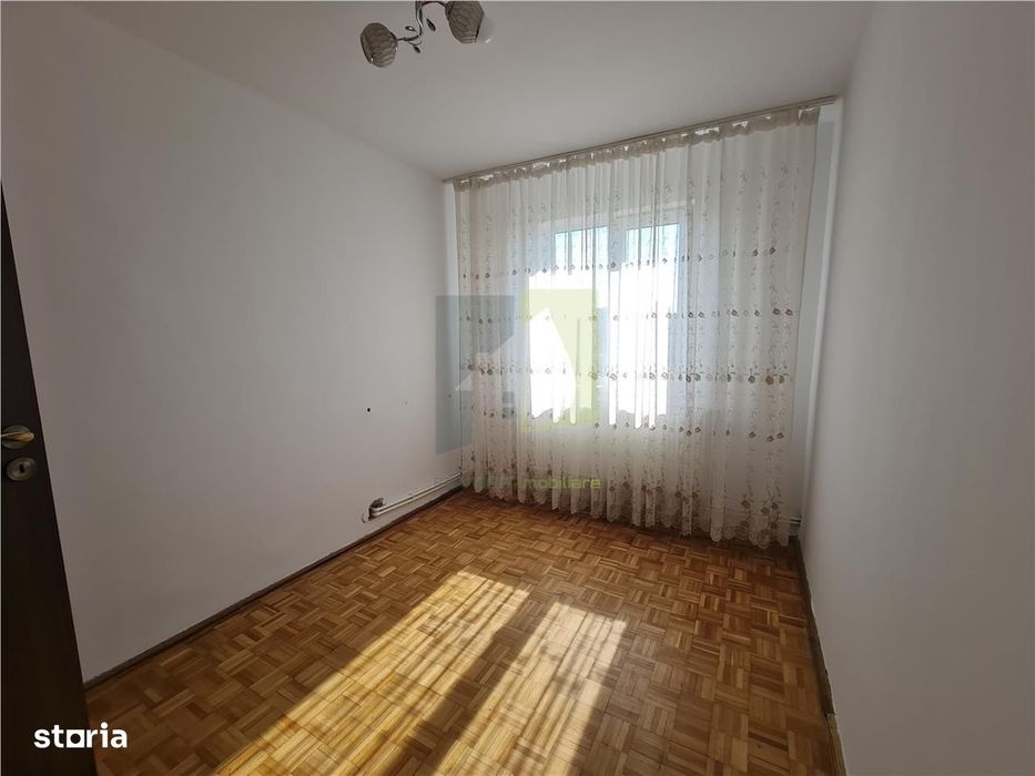 3 camere cu centrala in Craiovita-comision 0%