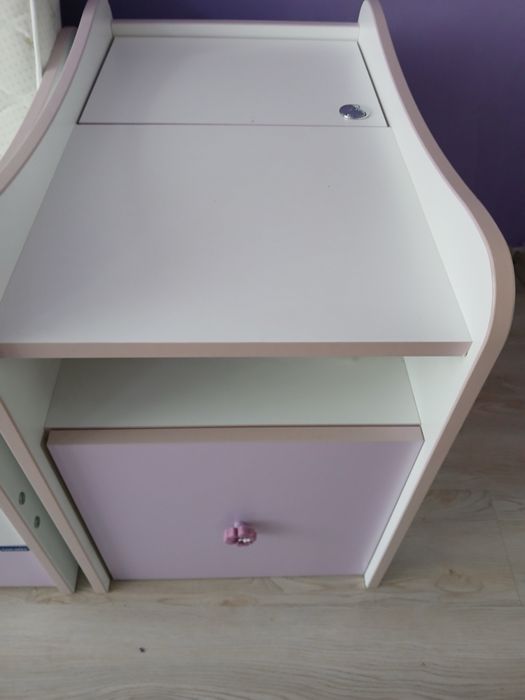 Детски креват , бебешка кошара , бюро със детско легло