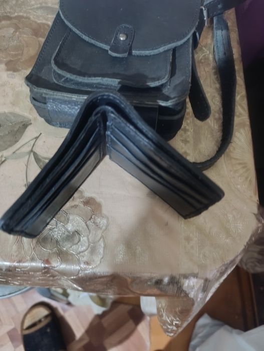 Продам кожаные сумки