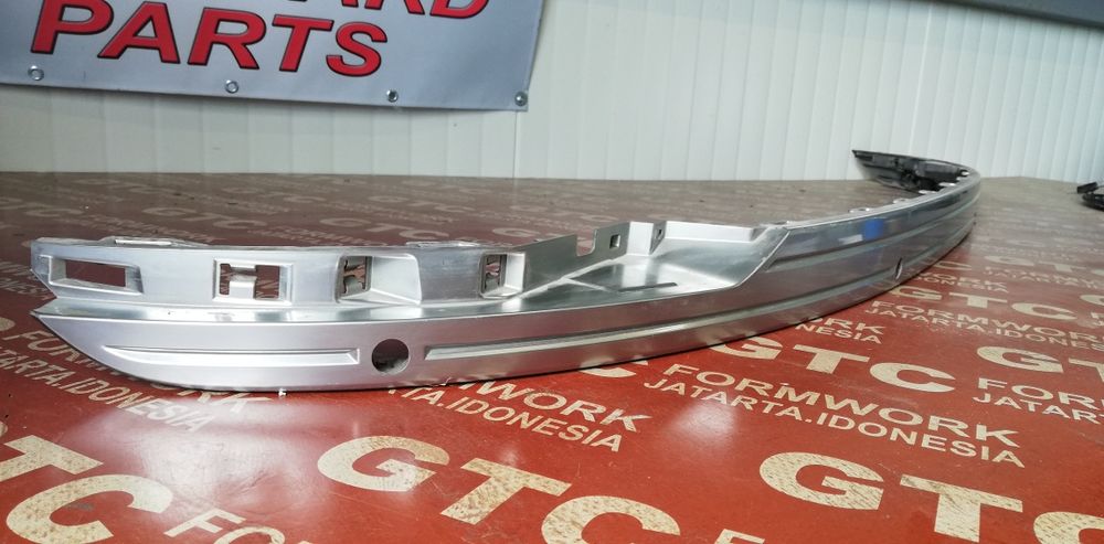 Лип/спойлер за задна броня Audi E-tron 2019-2021