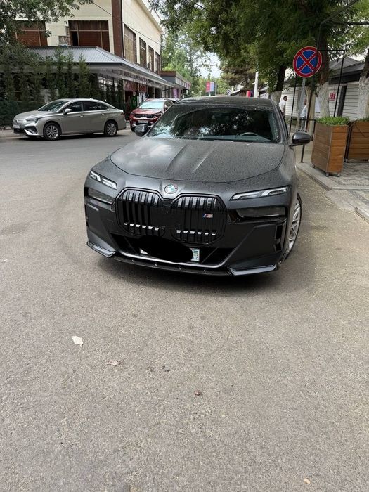 Bmw 760i продается