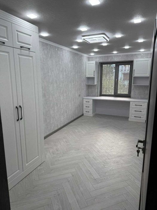 № 3923.Продается 4х-комнатная квартира.
