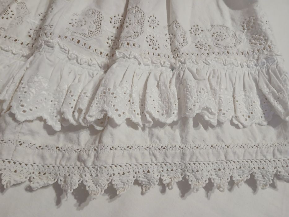 Poale urgent  tradiționale românești țesute în război, apoi lucrate ma