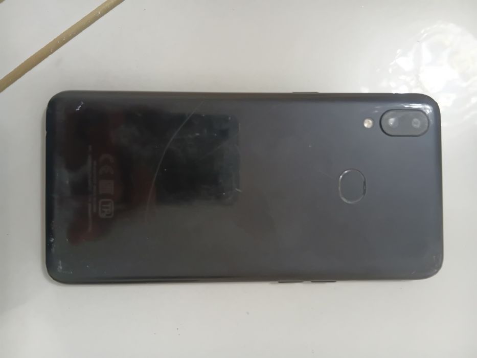 Самсунг А10 б/у.