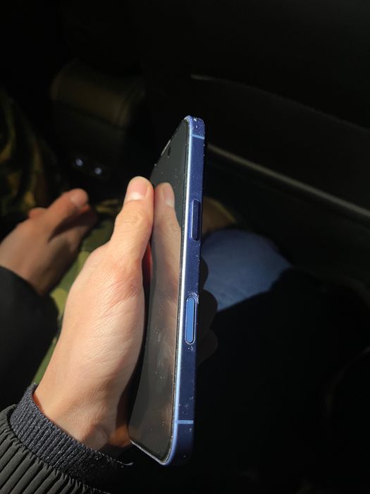 Iphone 16 с каробкой все есть