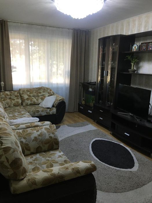 Продам 3 комн квартиру район Достык Молла