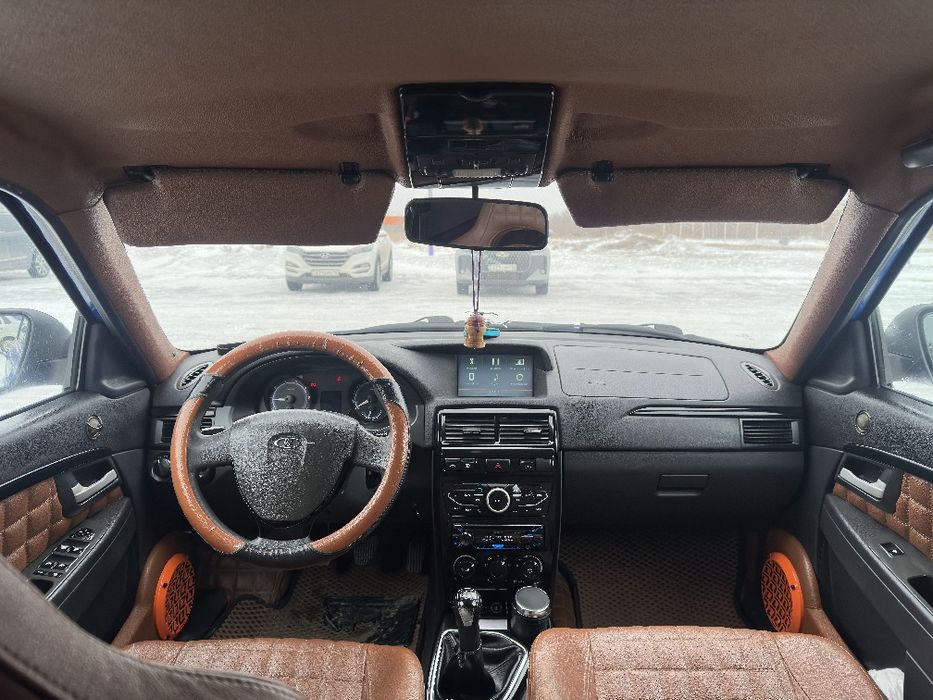 Продам приору люкс+