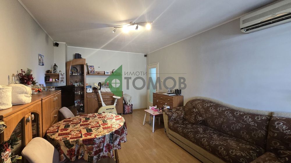 Продава се Тристаен апартамент в Стара Загора, Център - 94 кв.м за 803 €/кв.м - Снимка #1